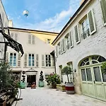 Le Clos Sainte-marguerite 4* Beaune (Cote d'Or)