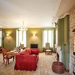 Le Clos Sainte-marguerite Beaune (Cote d'Or)
