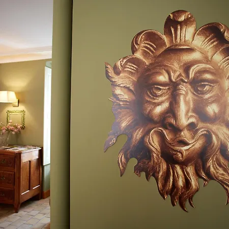 Le Clos Sainte-marguerite Beaune (Cote d'Or)