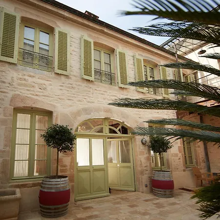 Couette-café Chez Les Fatien 3*