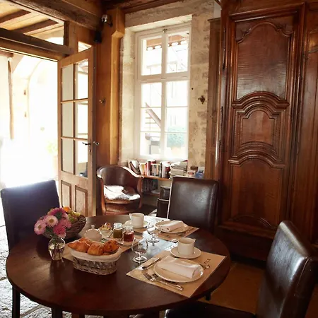 Couette-café Chez Les Fatien 3*
