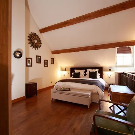 Couette-café Chez Les Fatien 3*