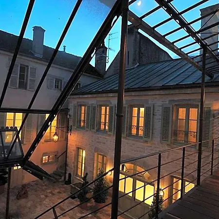 Le Clos Sainte-marguerite 4* Beaune (Cote d'Or)